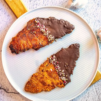 Viral Flat Croissant