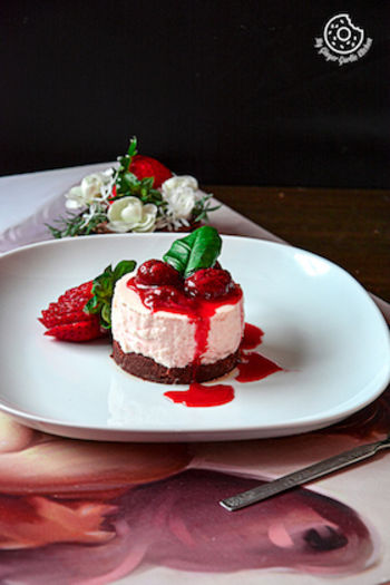 Image of No-Bake Mini Strawberry Nutella Cheesecake