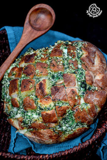 Image of Pull Apart Garlic Parsley Bread [With Video]