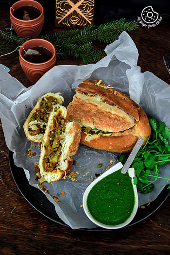 Image of Samosa French Loaf With Coriander Chutney (Video)