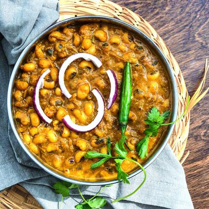 Black Eyed Peas Curry in Pepper Onion Sauce | My Ginger Garlic Kitchen