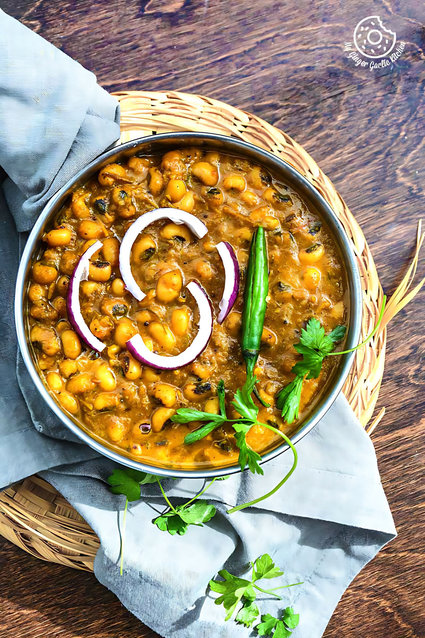 Black Eyed Peas Curry in Pepper Onion Sauce | My Ginger Garlic Kitchen