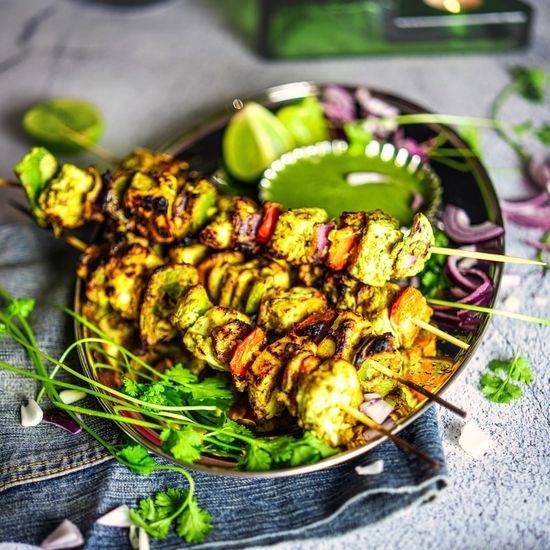 Hariyali Paneer Tikka - (Step-By-Step + Video Recipe)