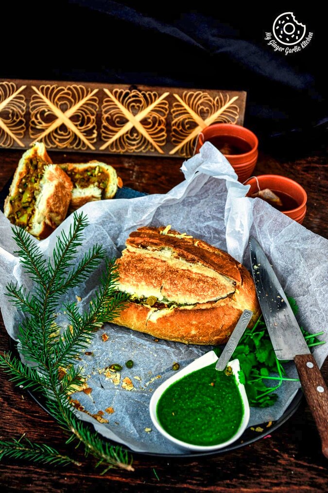 Image of Samosa French Loaf With Coriander Chutney (Video)