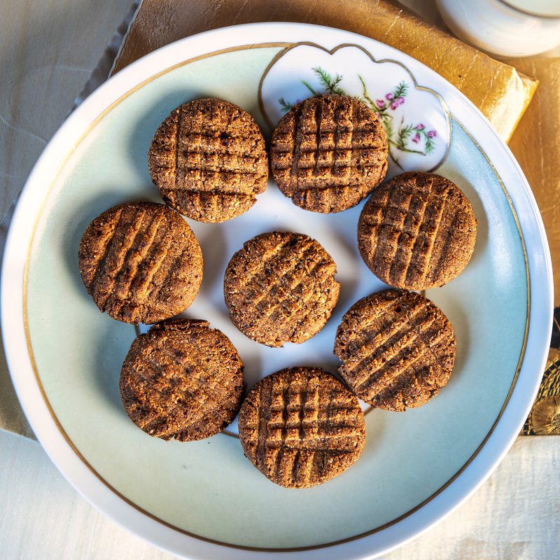 Almond Date Cookies
