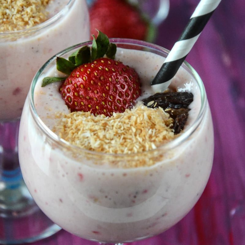 Coconut Milk Banana Strawberry Smoothie