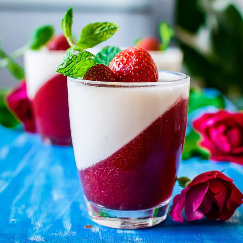 Strawberry Panna Cotta Recipe (Step By Step + Video)