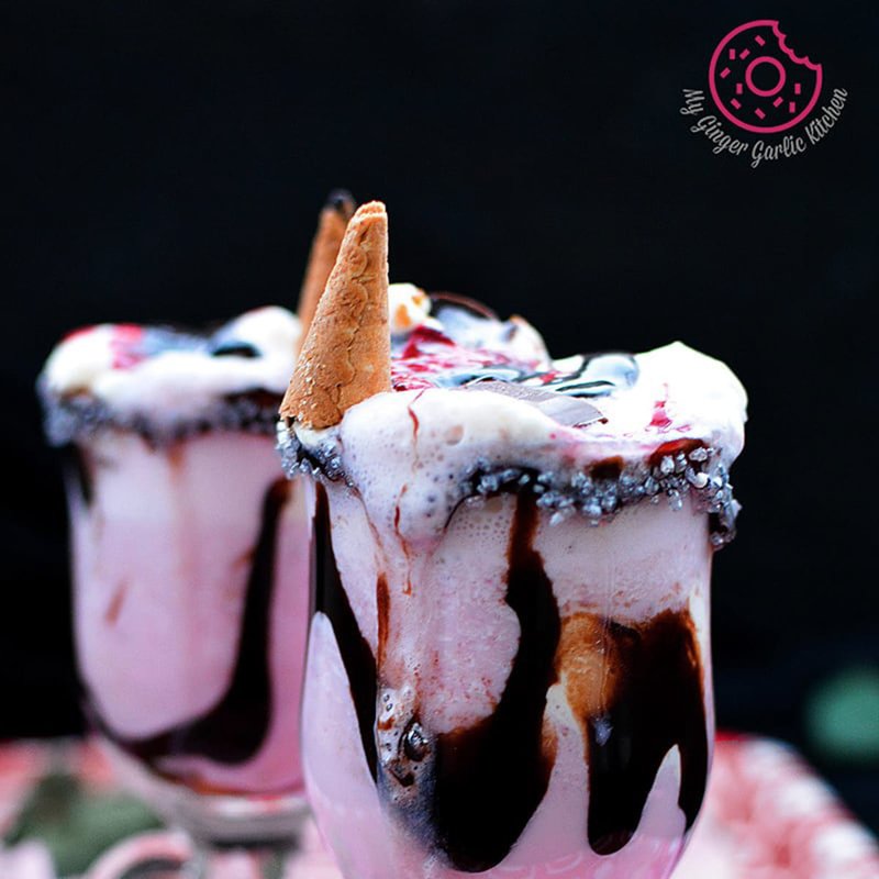 Romantic CHOCO-BERRY Valentine Smoothie