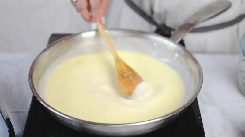 Image of the recipe cooking step-1-4 for Best Homemade Alfredo Sauce