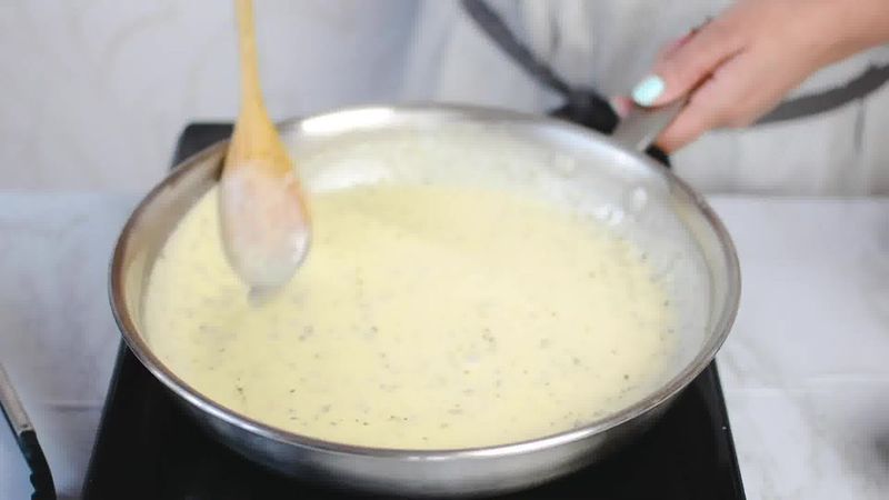Image of the recipe cooking step-1-7 for Best Homemade Alfredo Sauce