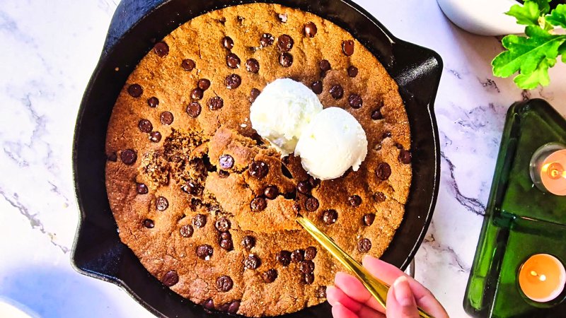 Image of the recipe cooking step-1-10 for Almond Flour Skillet Chocolate Chip Cookie