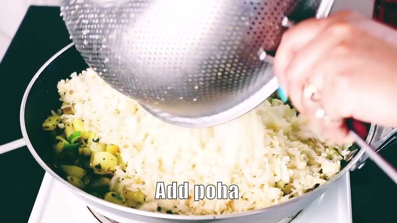 Image of the recipe cooking step-1-13 for Aloo Poha (Step-By-Step-Video)