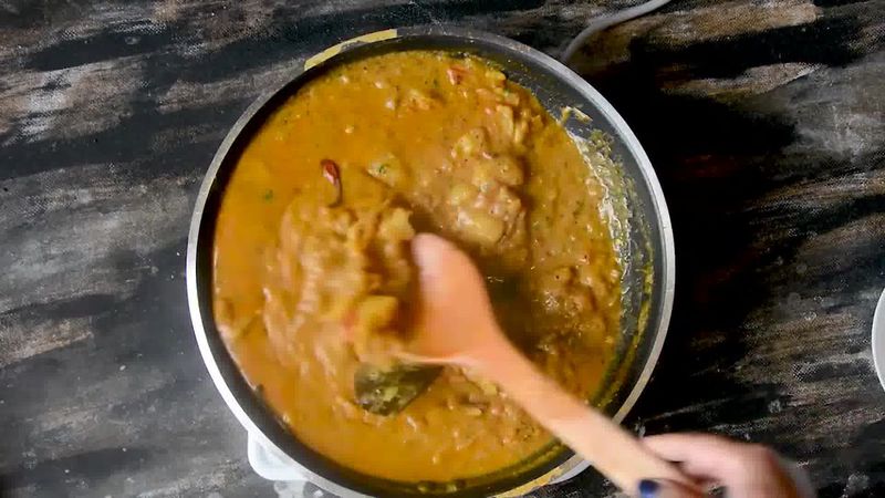 Image of the recipe cooking step-4-15 for Aloo Puri Recipe - Poori Sabji