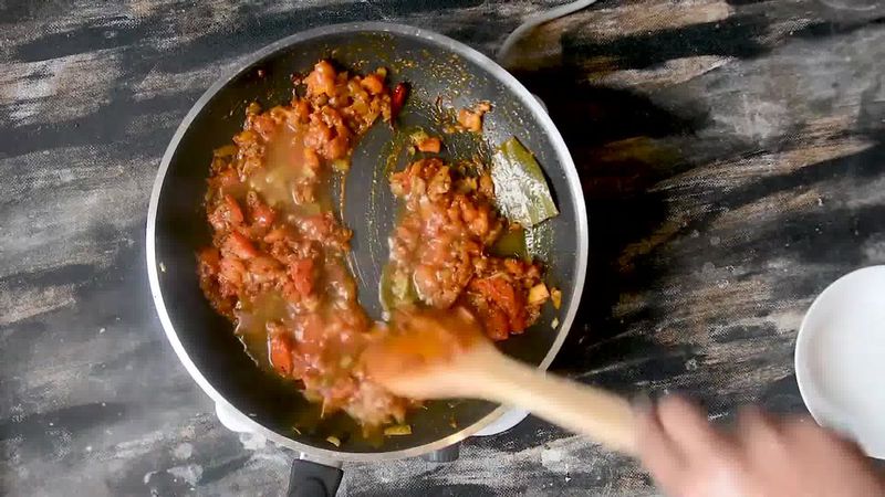 Image of the recipe cooking step-4-9 for Aloo Puri Recipe - Poori Sabji