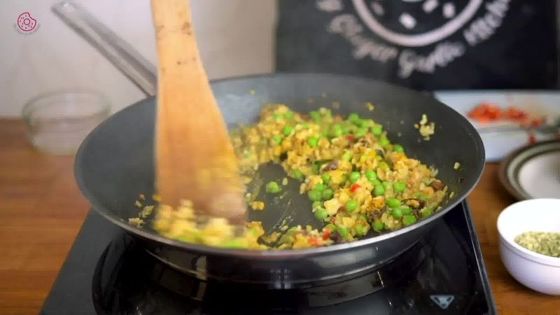 Image of the recipe cooking step-1-12 for Crispy Aloo Tikki - Spicy Potato Patty