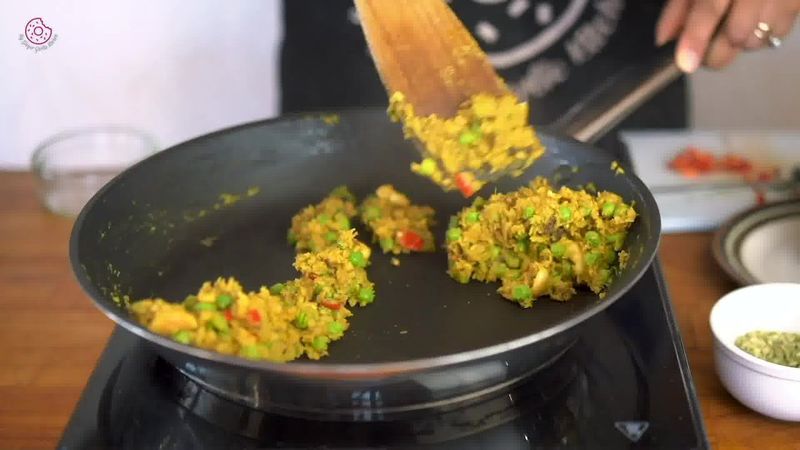 Image of the recipe cooking step-1-14 for Crispy Aloo Tikki - Spicy Potato Patty