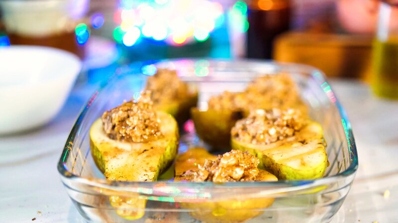 Image of the recipe cooking step-1-9 for Baked Pears with Goat Cheese