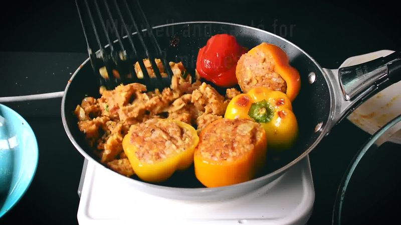 Image of the recipe cooking step-4-6 for Bharwa Shimla Mirch - Potato Stuffed Bell Peppers