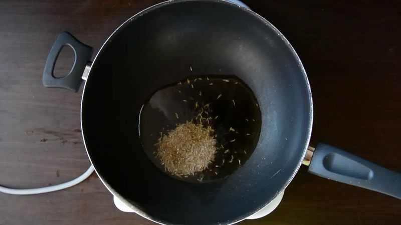 Image of the recipe cooking step-1-3 for Lobia Briyani - Black Eyed Bean Carrot Biryani