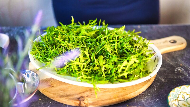 Image of the recipe cooking step-1-6 for Blueberry Avocado Salad