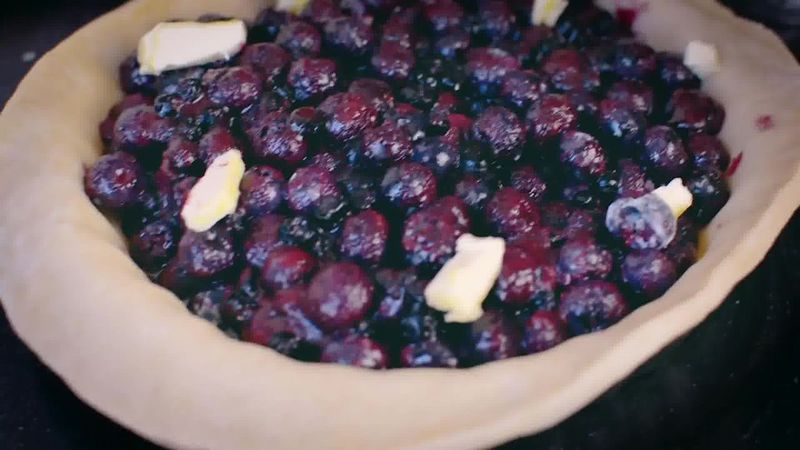Image of the recipe cooking step-3-2 for Blueberry Pie Recipe