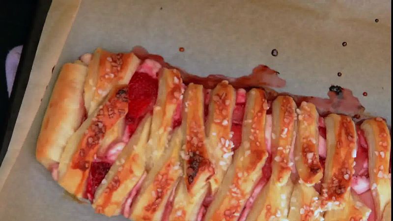 Image of the recipe cooking step-1-11 for Braided Strawberry Cream Cheese Pastry