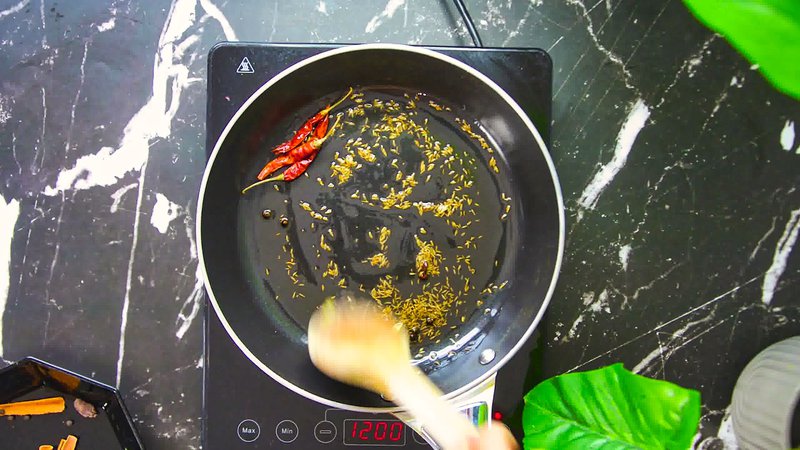 Image of the recipe cooking step-2-1 for Butter Chicken