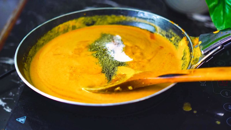 Image of the recipe cooking step-4-5 for Butter Chicken