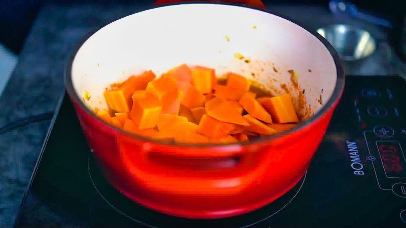 Image of the recipe cooking step-1-6 for Butternut Squash Chickpea Curry