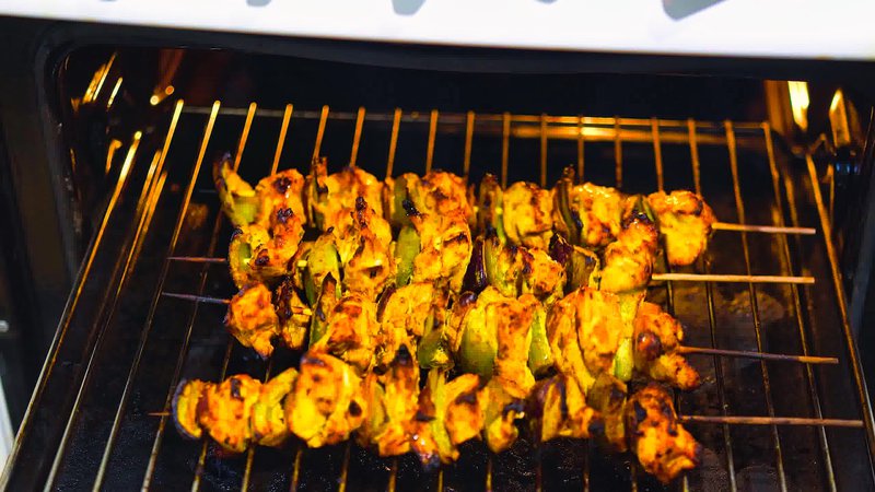 Image of the recipe cooking step-3-5 for Chicken Tikka