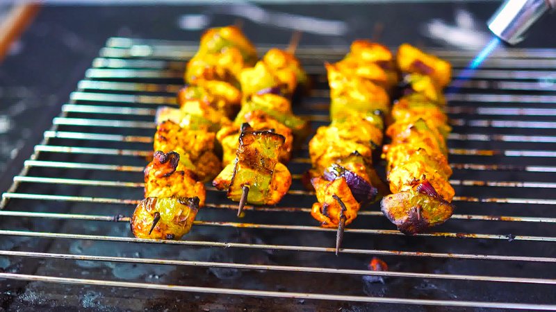 Image of the recipe cooking step-3-7 for Chicken Tikka