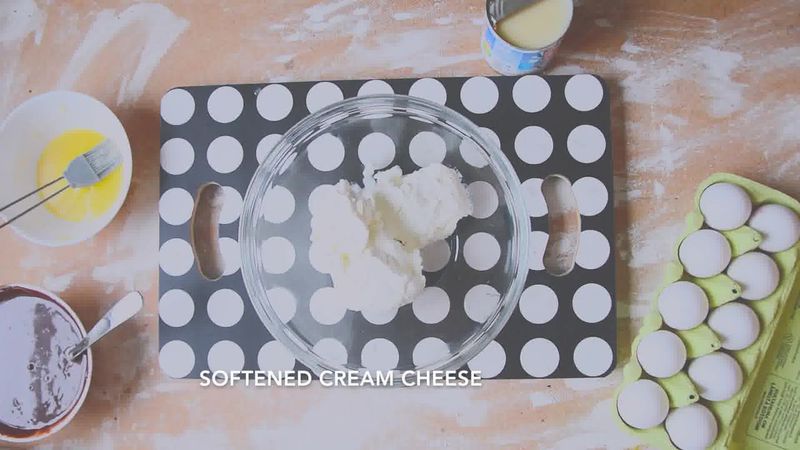 Image of the recipe cooking step-2-3 for Chocolate Cheesecake