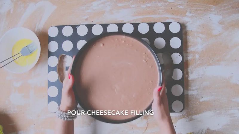 Image of the recipe cooking step-3-1 for Chocolate Cheesecake