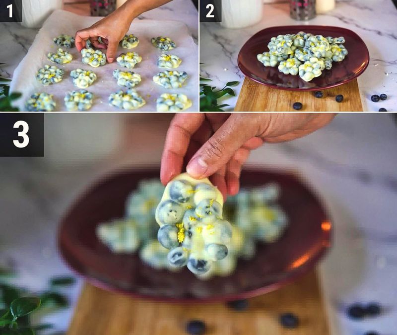Image of the recipe cooking step-1-4 for Chocolate Covered Blueberries