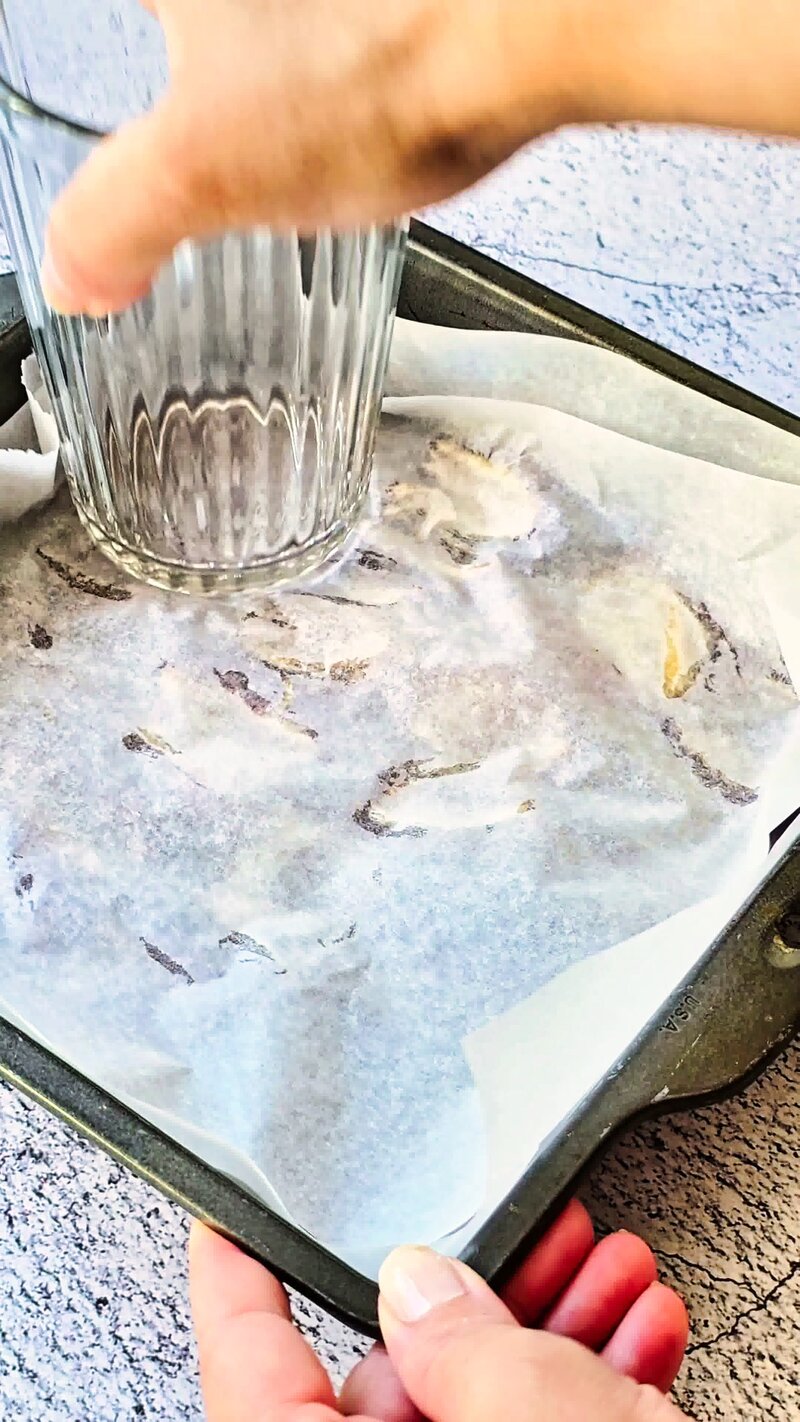 Image of the recipe cooking step-1-2 for No Bake Chocolate Pistachio Date Bars