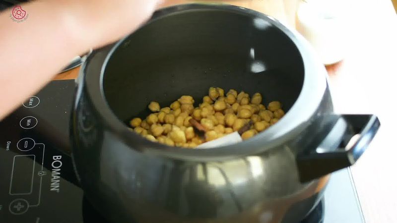 Image of the recipe cooking step-1-3 for Chole Aloo Tikki Chaat