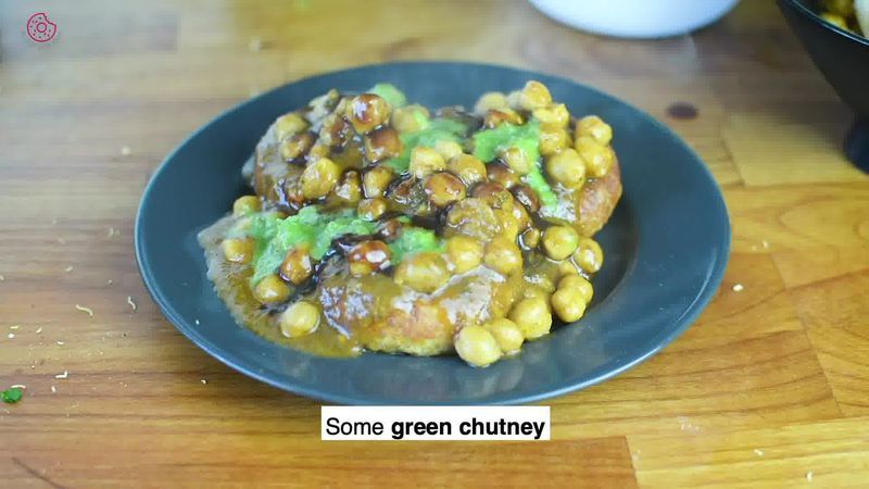 Image of the recipe cooking step-6-3 for Chole Aloo Tikki Chaat