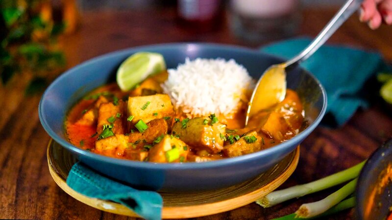 Image of the recipe cooking step-1-9 for Creamy Coconut Lime Tofu Curry