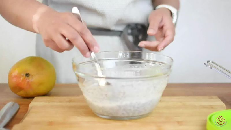 Image of the recipe cooking step-2-2 for Coconut Mango Chia Pudding