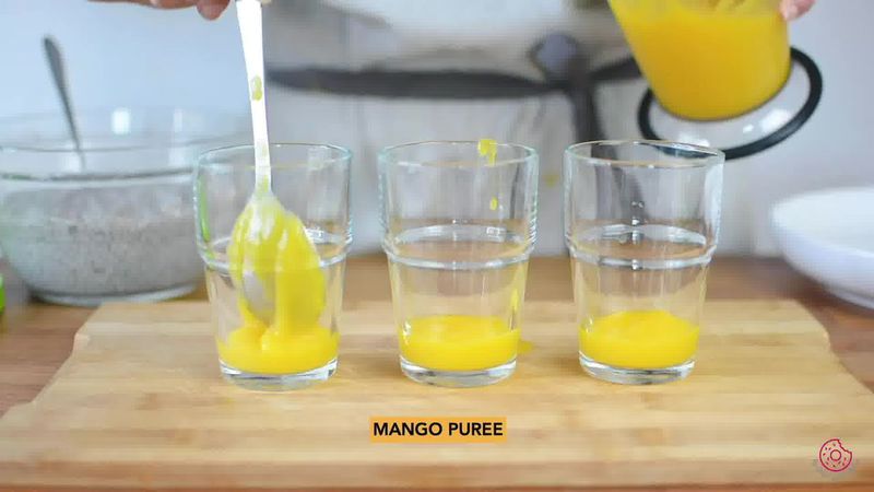 Image of the recipe cooking step-3-2 for Coconut Mango Chia Pudding