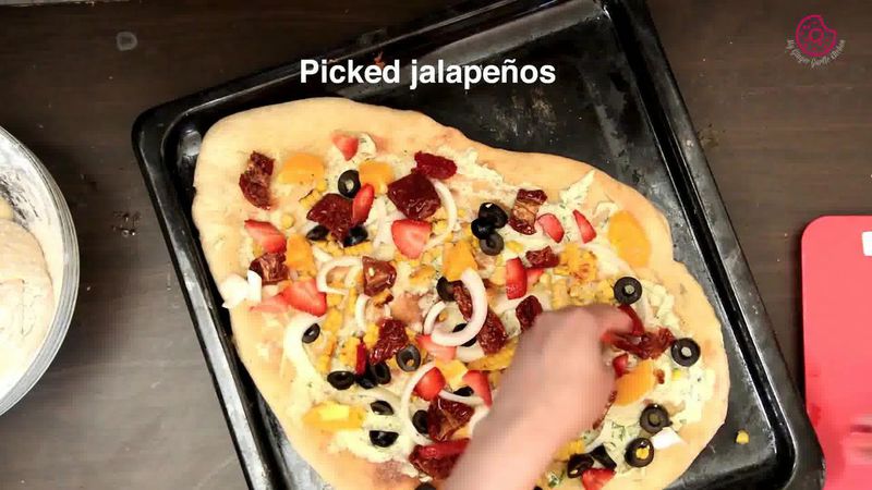 Image of the recipe cooking step-4-2 for Corn Cream Cheese Flatbread with Orange Vinaigrette