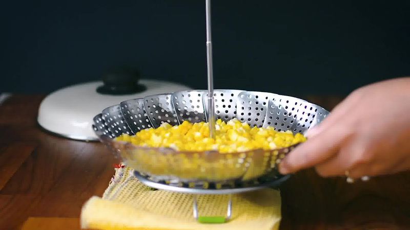 Image of the recipe cooking step-1-5 for Corn Pakora - Quick and Easy Corn Fritters