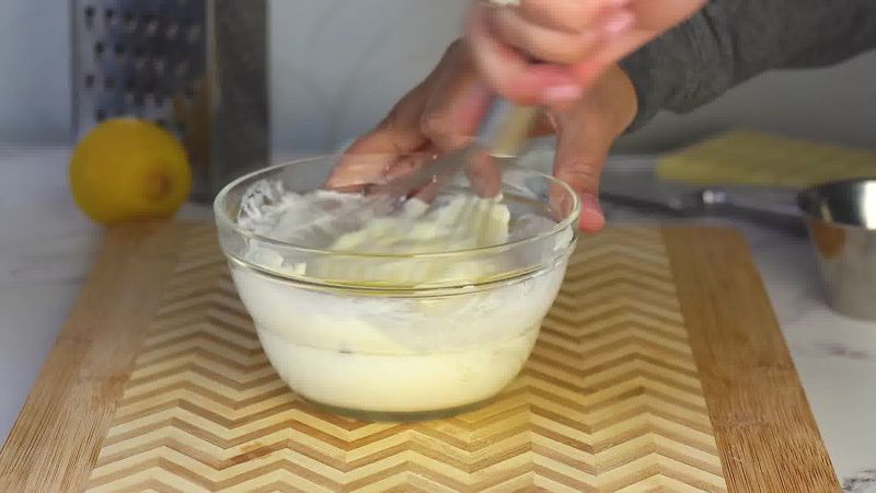 Image of the recipe cooking step-1-1 for Cream Cheese White Chocolate Truffles