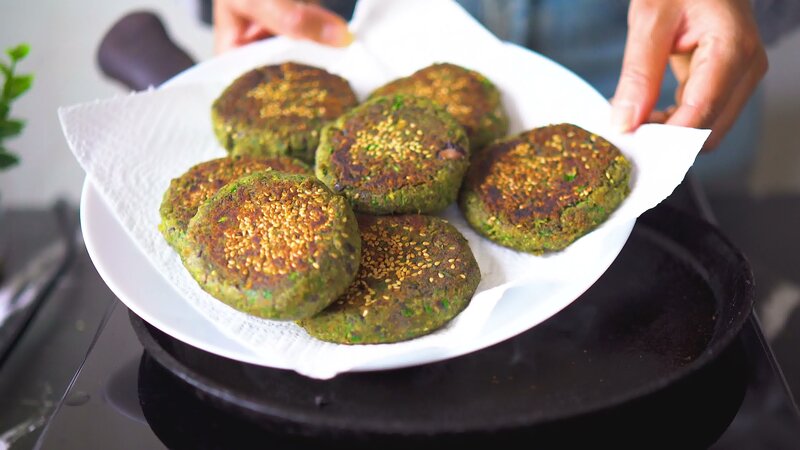 Image of the recipe cooking step-4-4 for Crispy Black Bean Veggie Patties