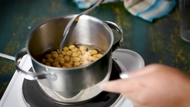 Image of the recipe cooking step-2-1 for Crispy Fried Chana Masala - Crunchy Crispy Chickpeas