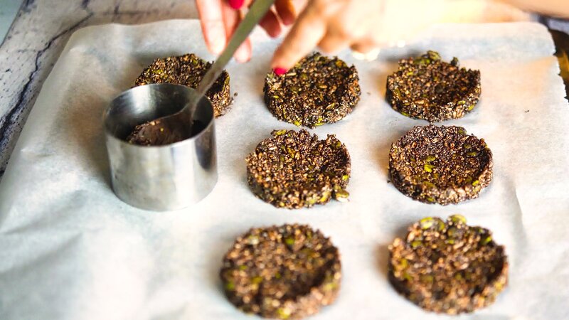 Image of the recipe cooking step-1-4 for Crunchy Seed Chocolate Bites