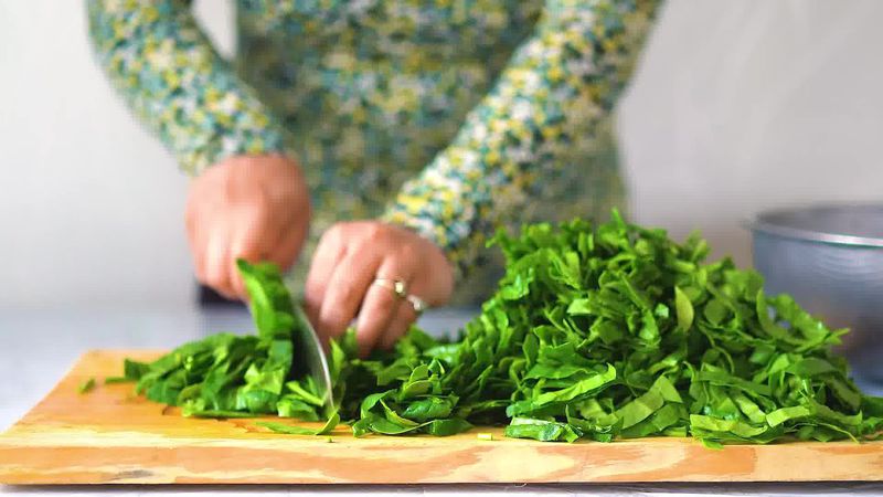 Image of the recipe cooking step-1-1 for Dal Palak - Spinach Dal
