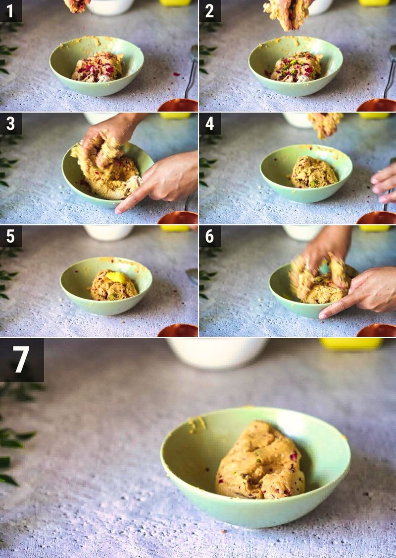 Image of the recipe cooking step-1-2 for Dulce De Leche Modak