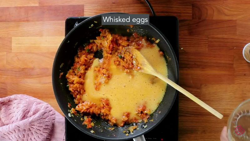 Image of the recipe cooking step-1-11 for Egg Bhurji