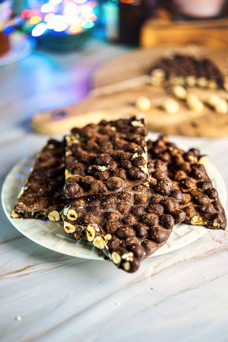  Espresso hazelnut dark chocolate bark served on plate, easy no-bake chocolate bark with coffee and hazelnuts